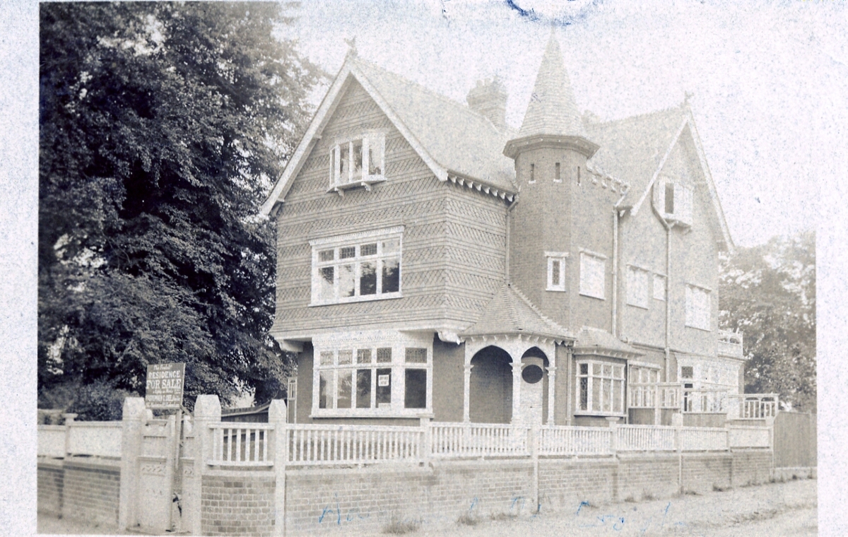Addiscombe Rd - 263 now a Vet centre